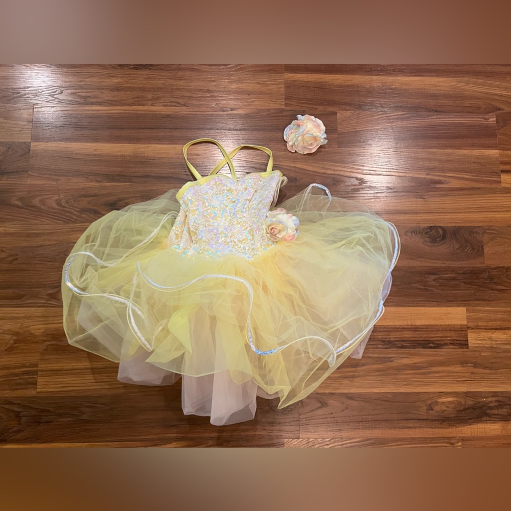 Weissman Dance Costume Size LC Yellow And Hair Bow Sequins Halloween